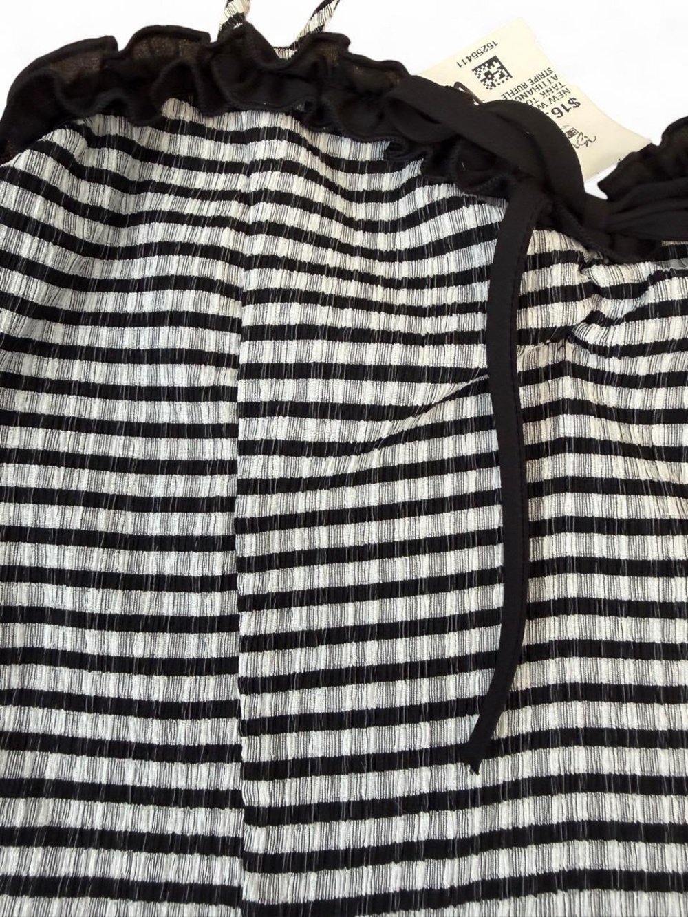 Women’s Black & White Gingham Crop Top with Ruffle Trim - Picture 3 of 6